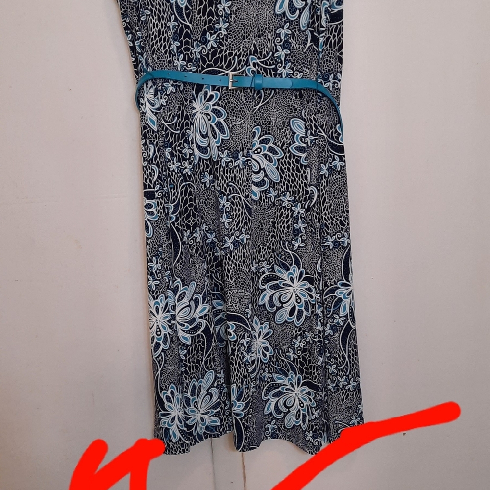 Clothes - Picture 12 of 15